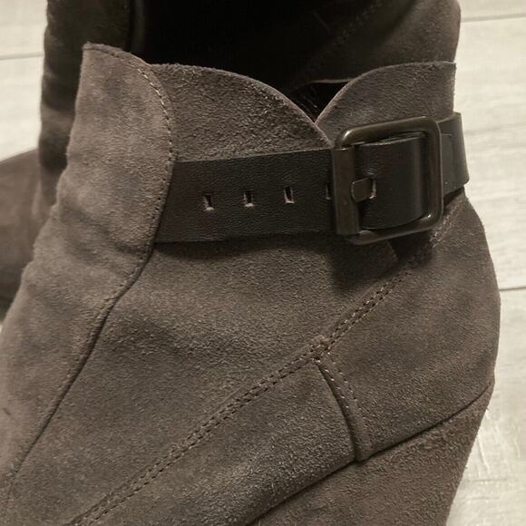 Allsaints Boots Taupe Suede Ankle booties Sz 38 or 7.5 Great cond 3.5” Heel $325 - Picture 10 of 16